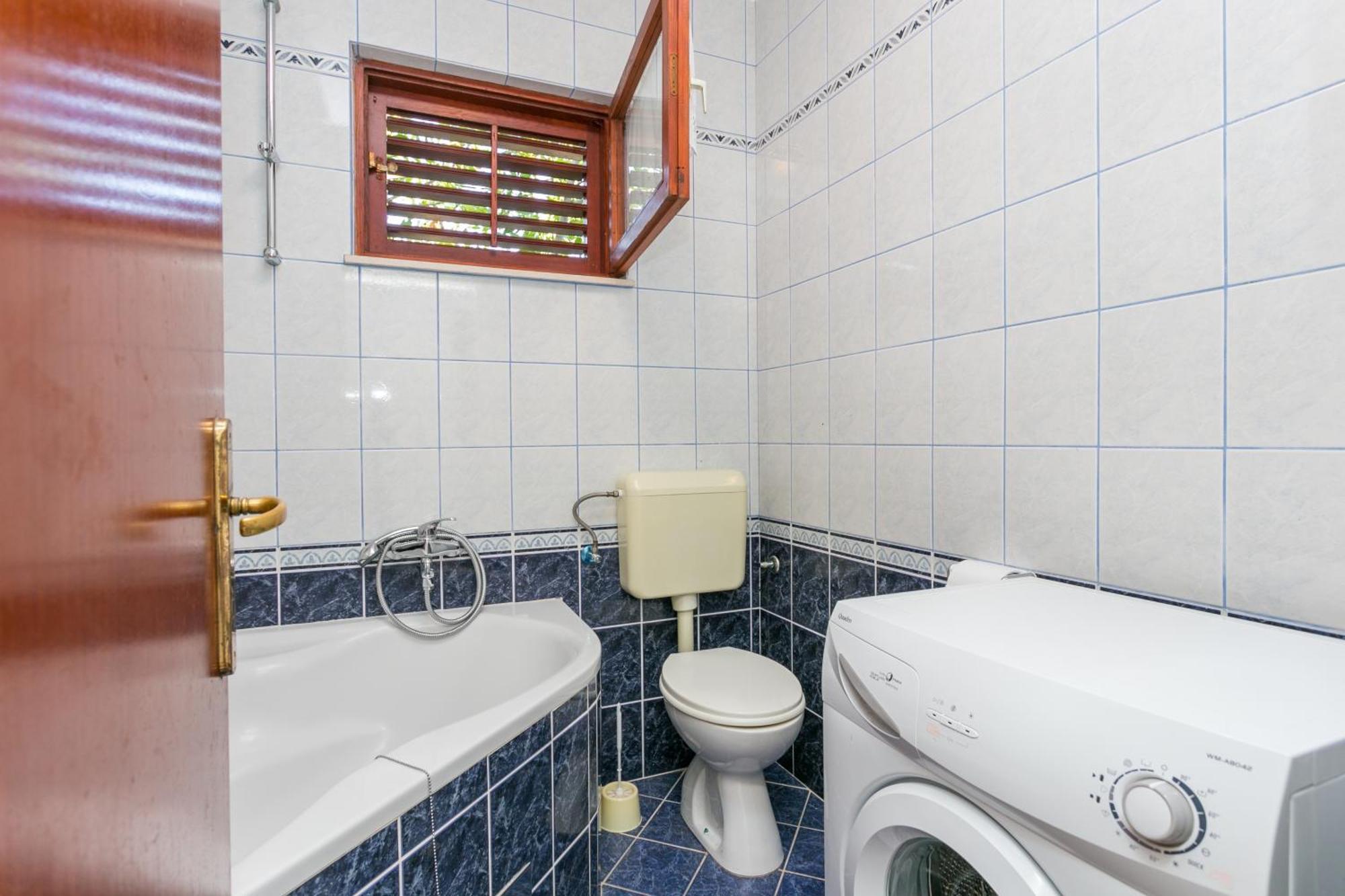 Apartments By The Sea Seget Vranjica, Trogir - 1038 Exterior foto