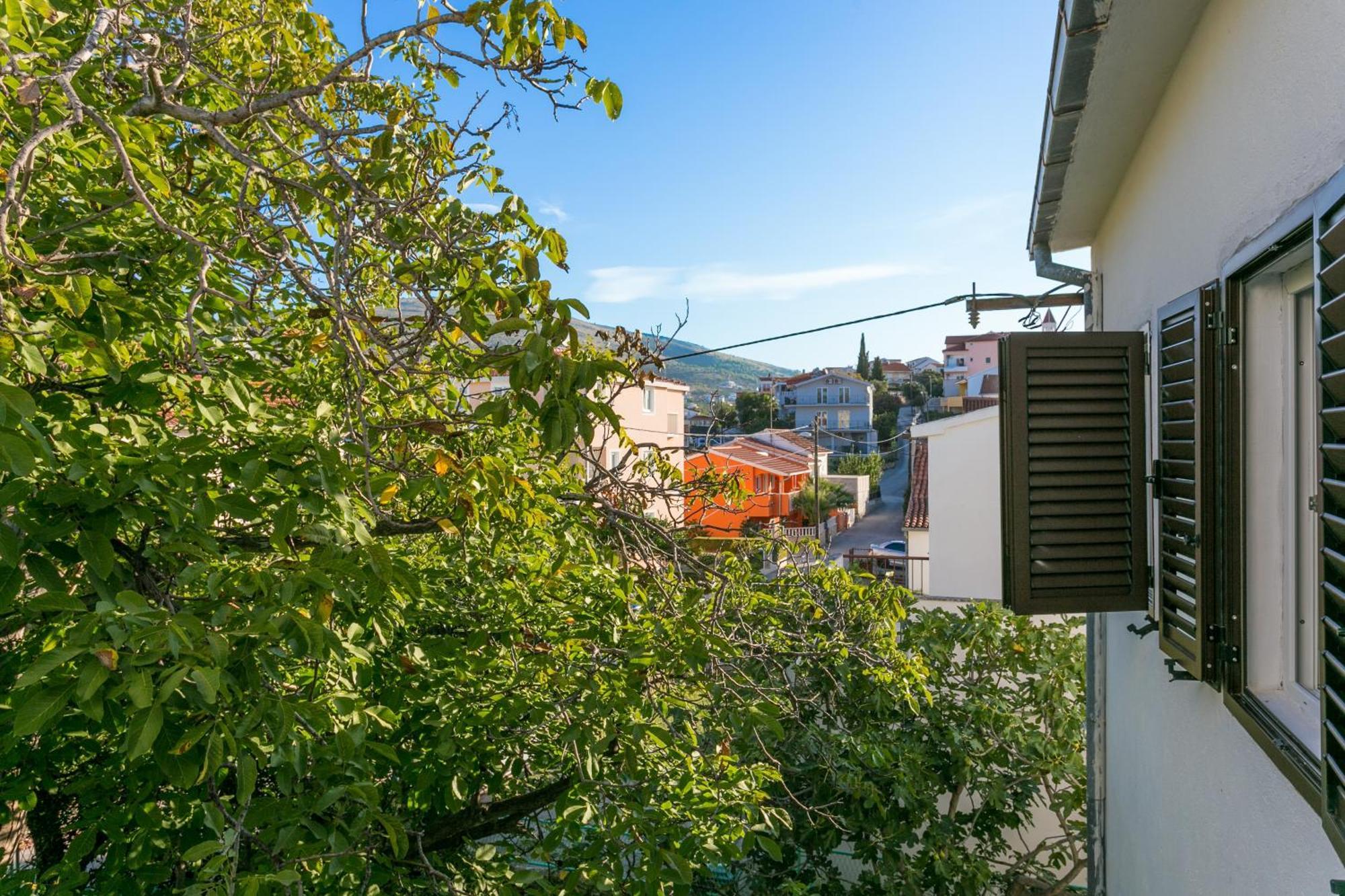 Apartments By The Sea Seget Vranjica, Trogir - 1038 Exterior foto