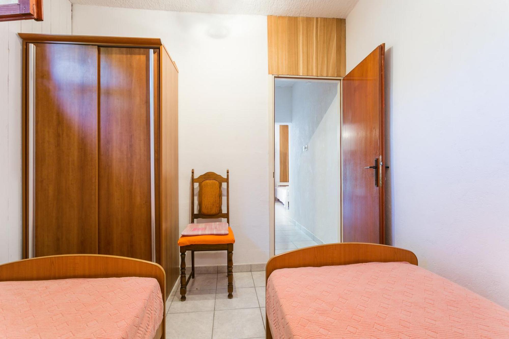 Apartments By The Sea Seget Vranjica, Trogir - 1038 Quarto foto